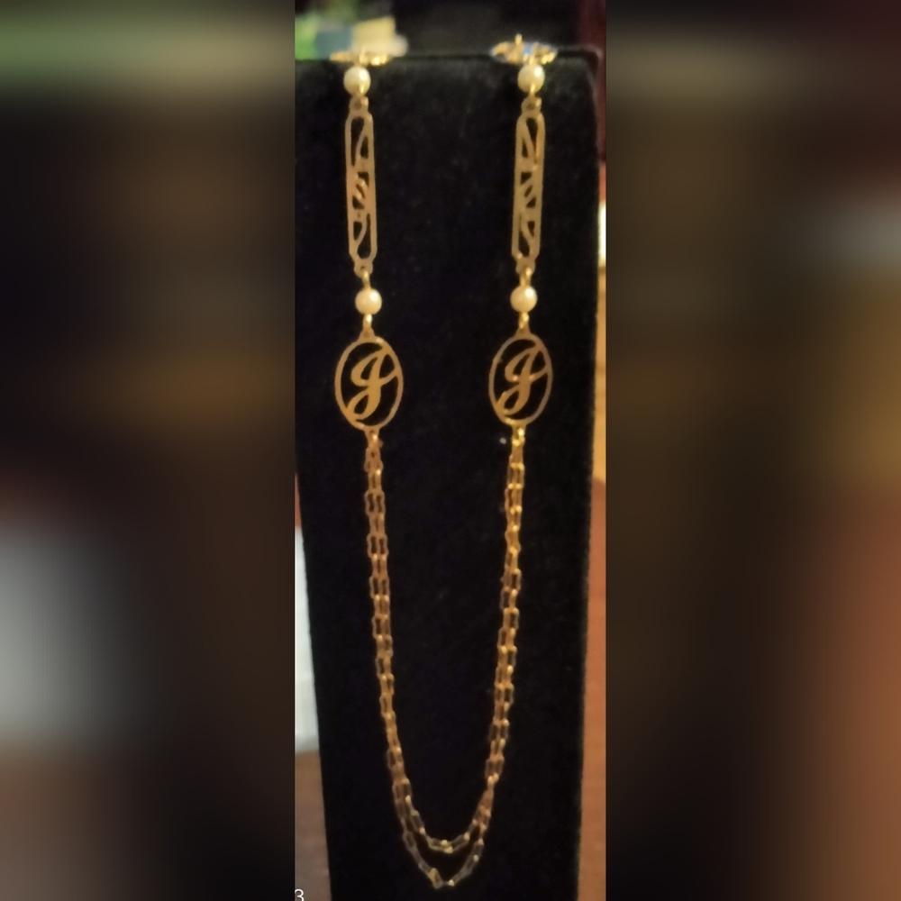 Avon Initial Touch Necklace “G” Faux Pearl Detail 32" Chain